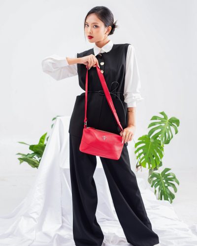 Alternative view of IV C0911 Shoulder Bag