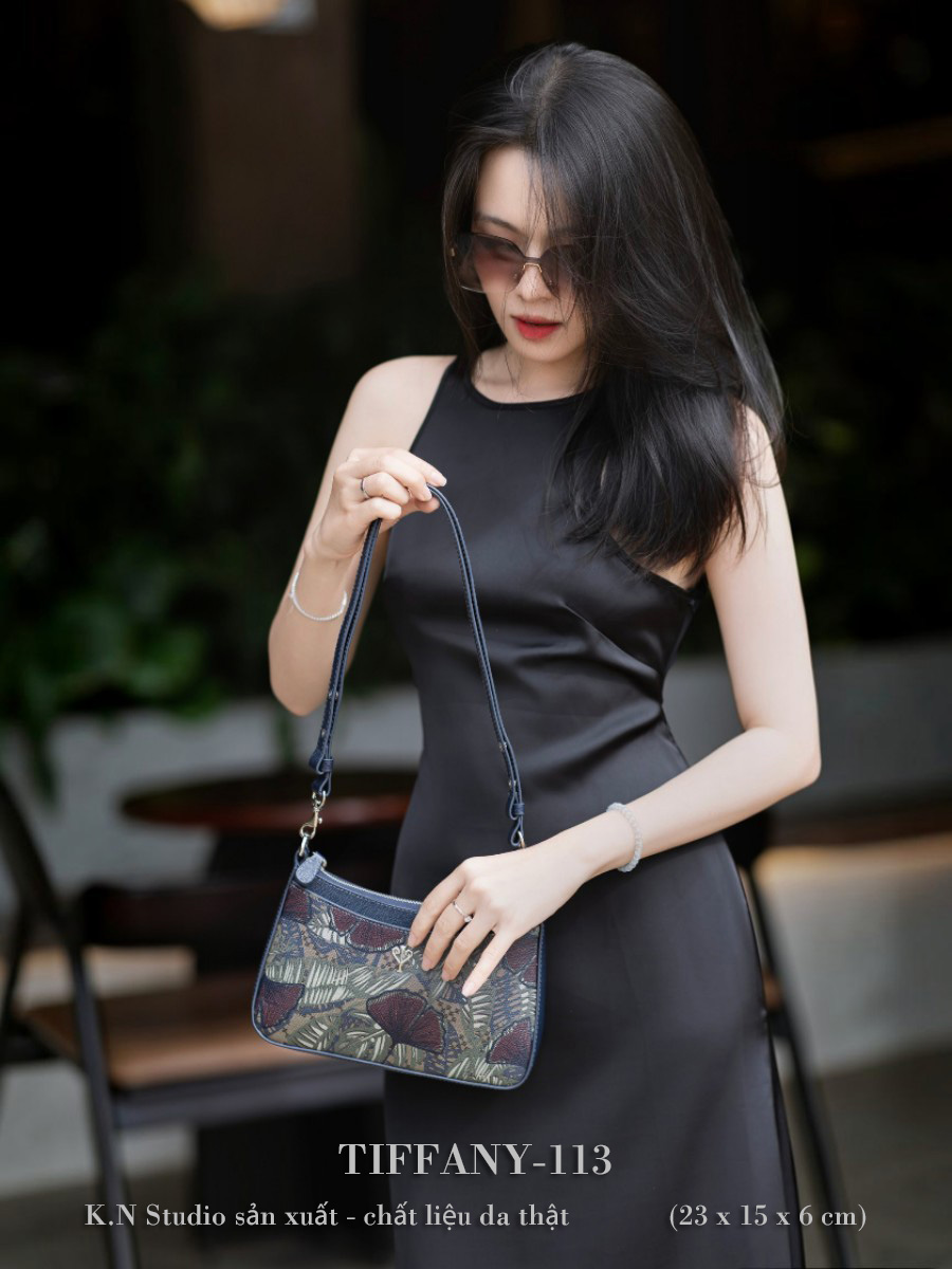 TIFFANY-113 Túi Xách Da Bò Họa Tiết Hoa Xanh 3 TIFFANY-113 Túi Xách Da Bò Họa Tiết Hoa Xanh - Ảnh 3